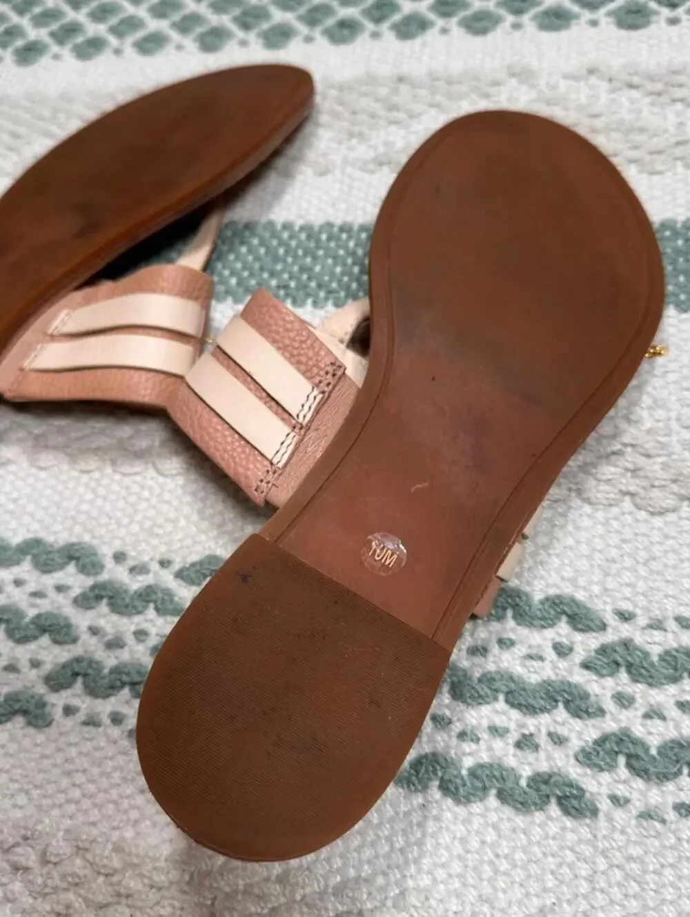 Tory Burch Leigh Leather Sandal Nude Ivory Flat Thong Slide | Size 10‎